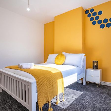Stayzed E - Ng7 Free Wifi, Parking, Stylish House Near City Centre - Great For Tourists, Families, Contractors & Long Stays นอตติงแฮม ภายนอก รูปภาพ