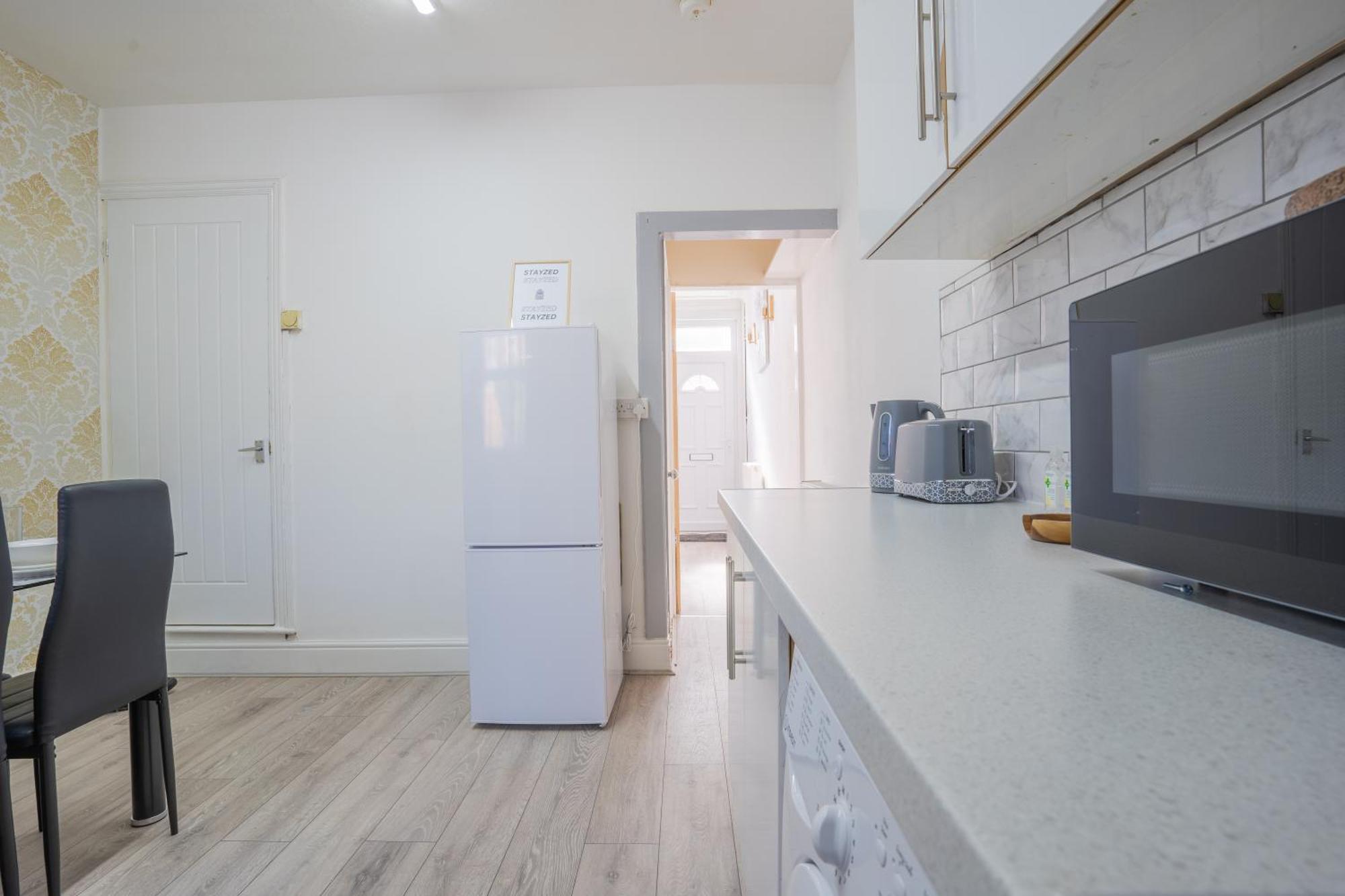Stayzed E - Ng7 Free Wifi, Parking, Stylish House Near City Centre - Great For Tourists, Families, Contractors & Long Stays นอตติงแฮม ภายนอก รูปภาพ